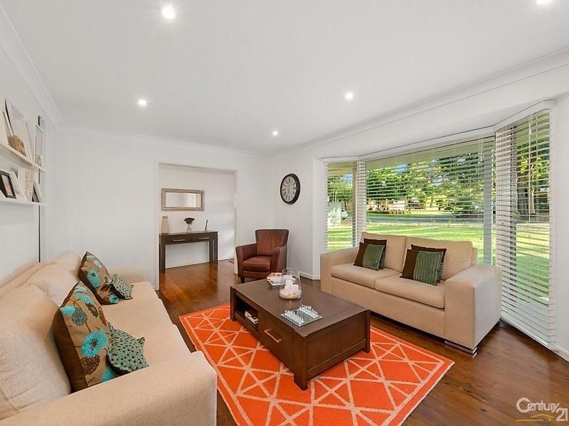 33 Wiseman Road, Castle Hill NSW 2154