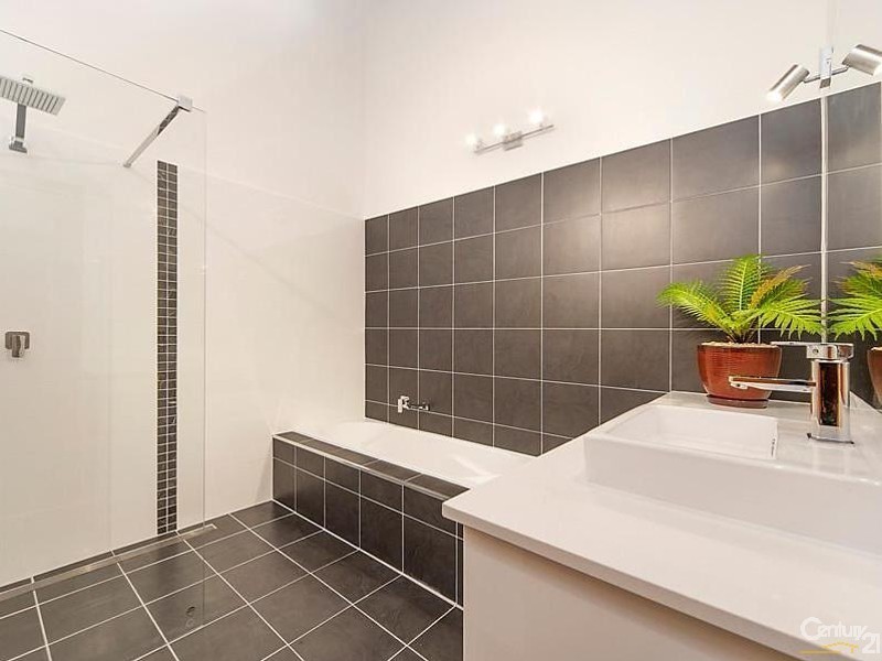 18 Heidi Place, West Pennant Hills NSW 2125