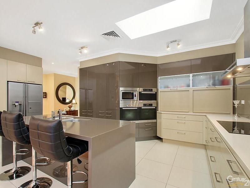 32 Windermere Avenue, Northmead NSW 2152