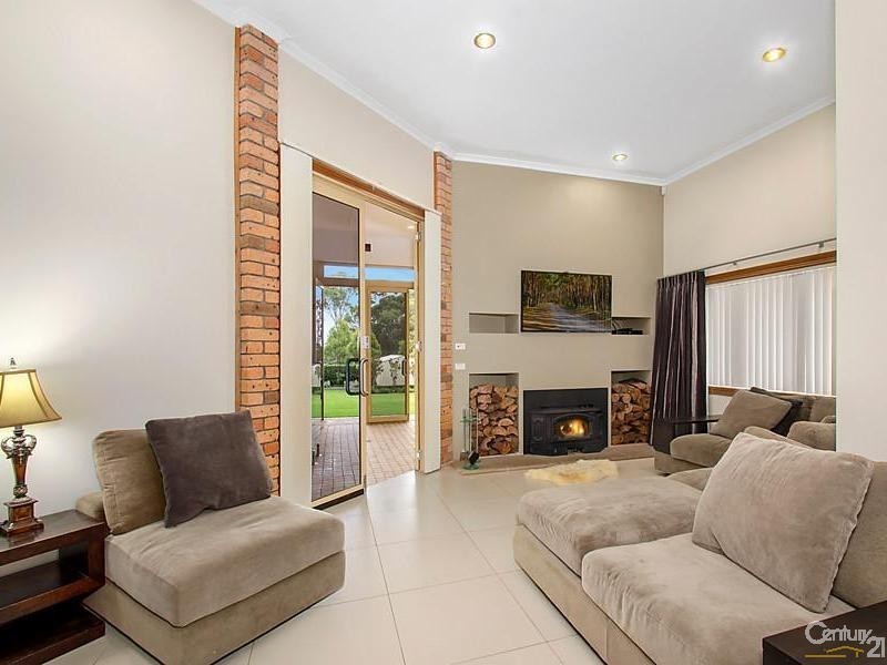 32 Windermere Avenue, Northmead NSW 2152