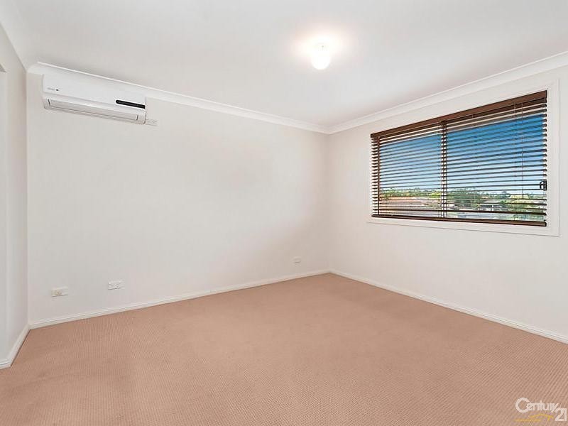 1/16 Reycroft Ave, Quakers Hill NSW 2763