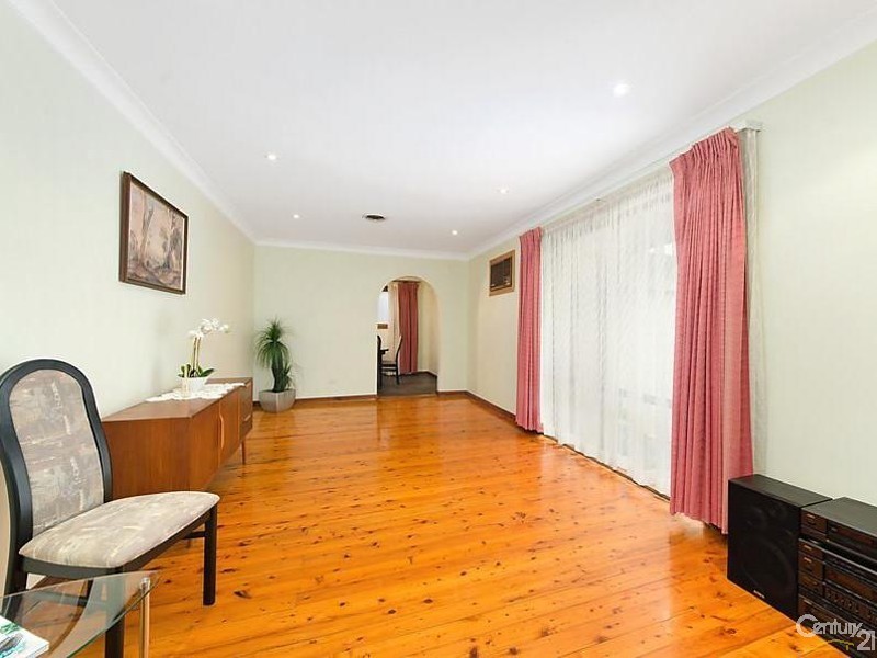 15  Jacaranda Avenue, Baulkham Hills NSW 2153