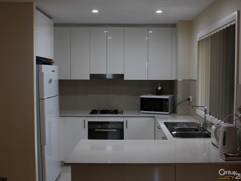 4/17 Kilbenny St, Kellyville Ridge NSW 2155