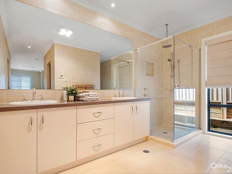 24 Pentonville Parade, Castle Hill NSW 2154