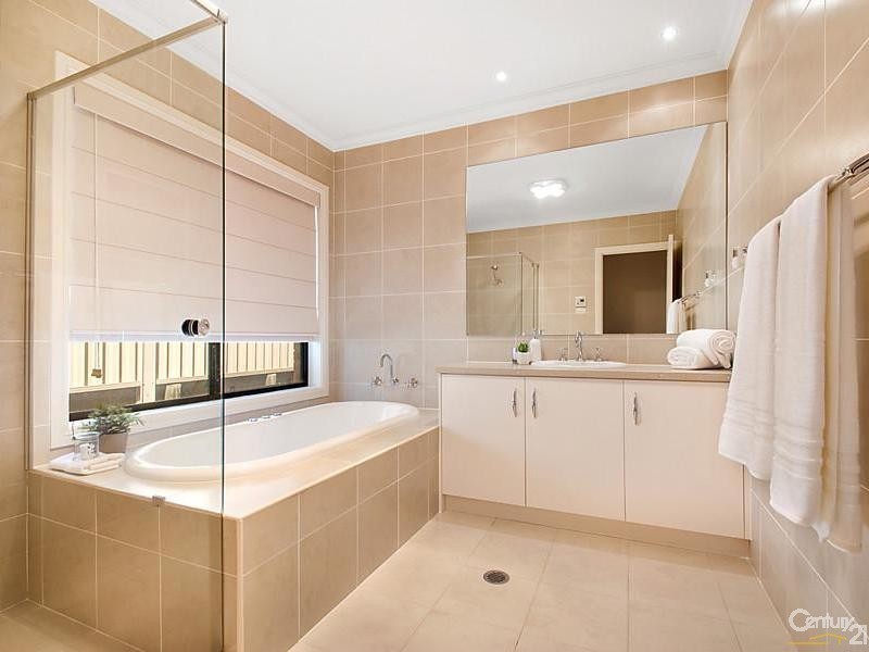 24 Pentonville Parade, Castle Hill NSW 2154