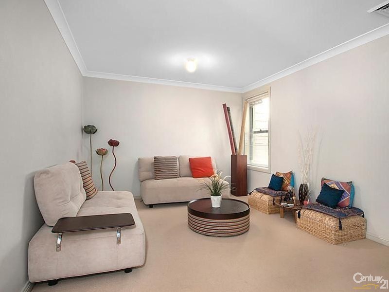 13 Goldfinch Crescent, Bella Vista NSW 2153