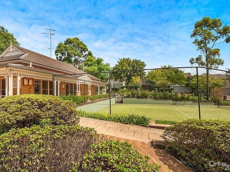 13 Goldfinch Crescent, Bella Vista NSW 2153