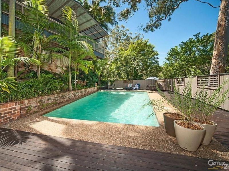 10 Greenvale Pl, Castle Hill NSW 2154