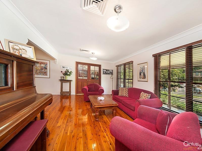 10 Greenvale Pl, Castle Hill NSW 2154