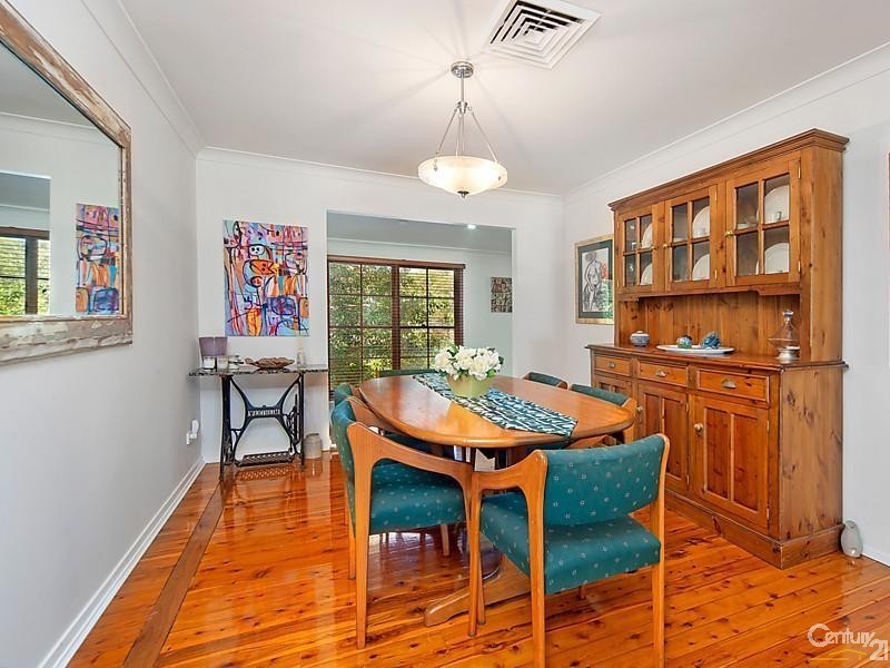 10 Greenvale Pl, Castle Hill NSW 2154