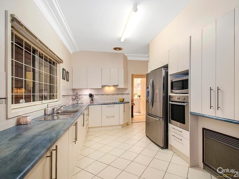 31 Cecil Avenue, Castle Hill NSW 2154