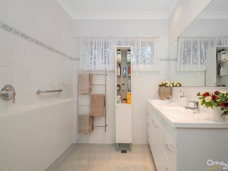 31 Cecil Avenue, Castle Hill NSW 2154