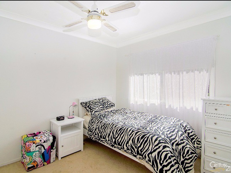 35 Sarah Cres, Baulkham Hills NSW 2153