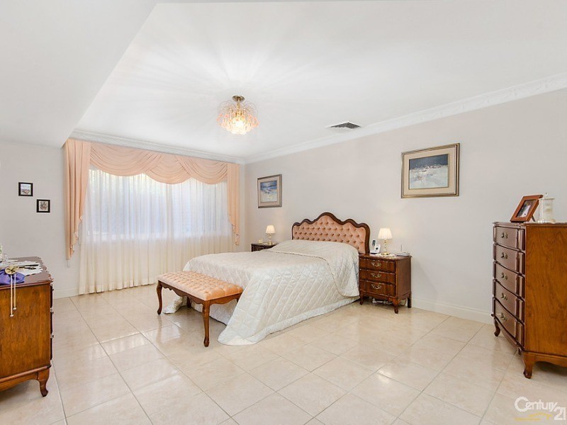 4 Kinnard Way, Kellyville NSW 2155