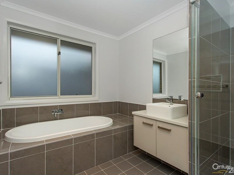 6 Hibbertia Grove, Kellyville NSW 2155