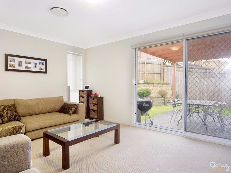 79 Phoenix Ave, Beaumont Hills NSW 2155