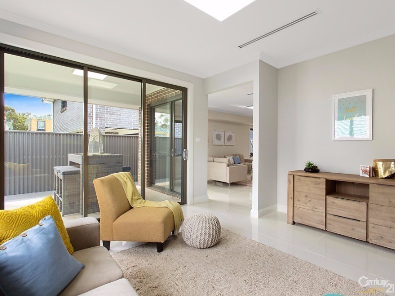 24 Corsica Way, Kellyville NSW 2155