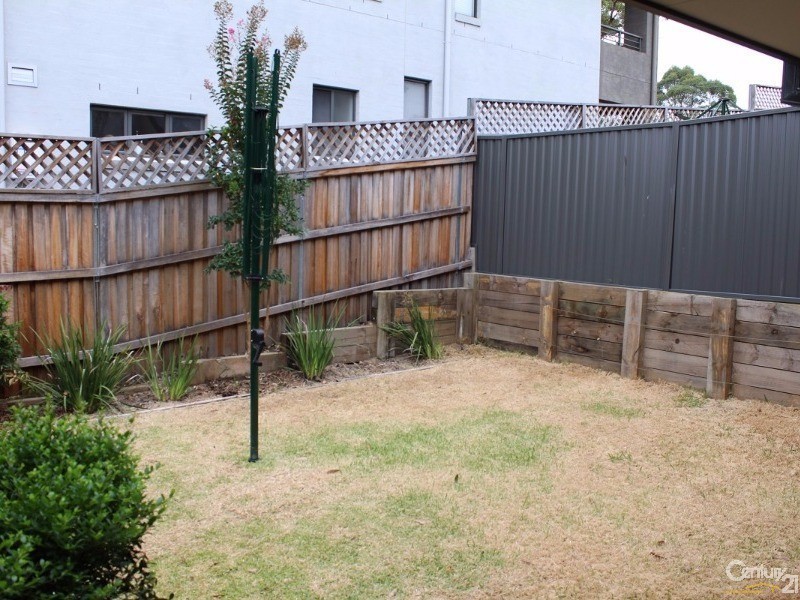 2/33-35 Windermere Ave, Northmead NSW 2152