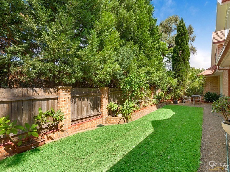 32 Wiseman Road, Castle Hill NSW 2154