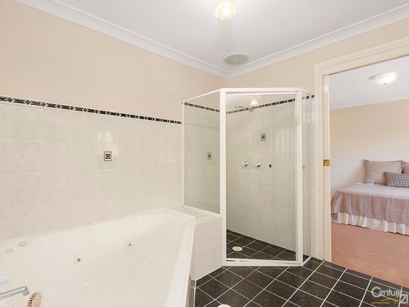 32 Wiseman Road, Castle Hill NSW 2154