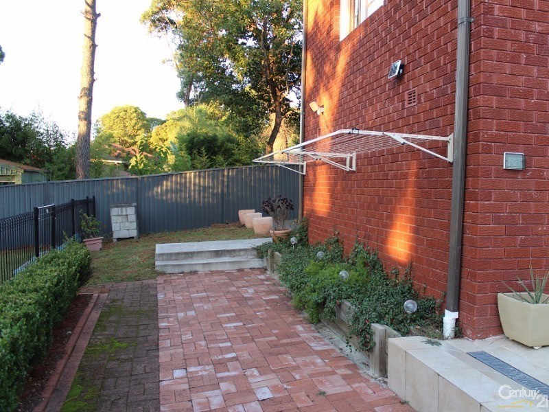 1/180 Old Northern Rd, Castle Hill NSW 2154