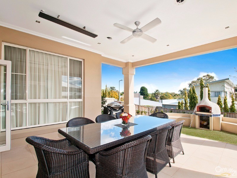 21 Brae Pl, Castle Hill NSW 2154