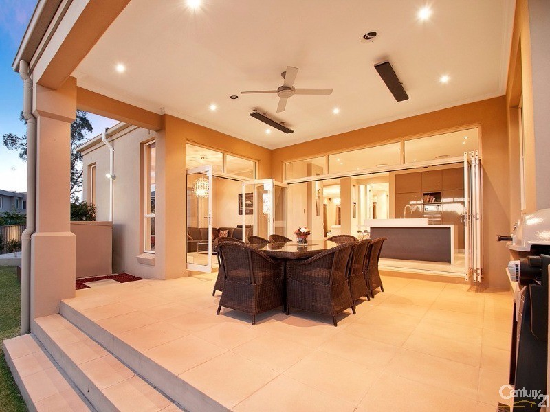 21 Brae Pl, Castle Hill NSW 2154