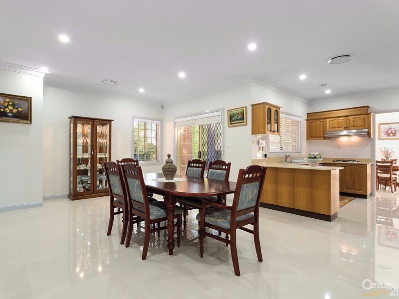 8 Cairngorm Avenue, Glenhaven NSW 2156