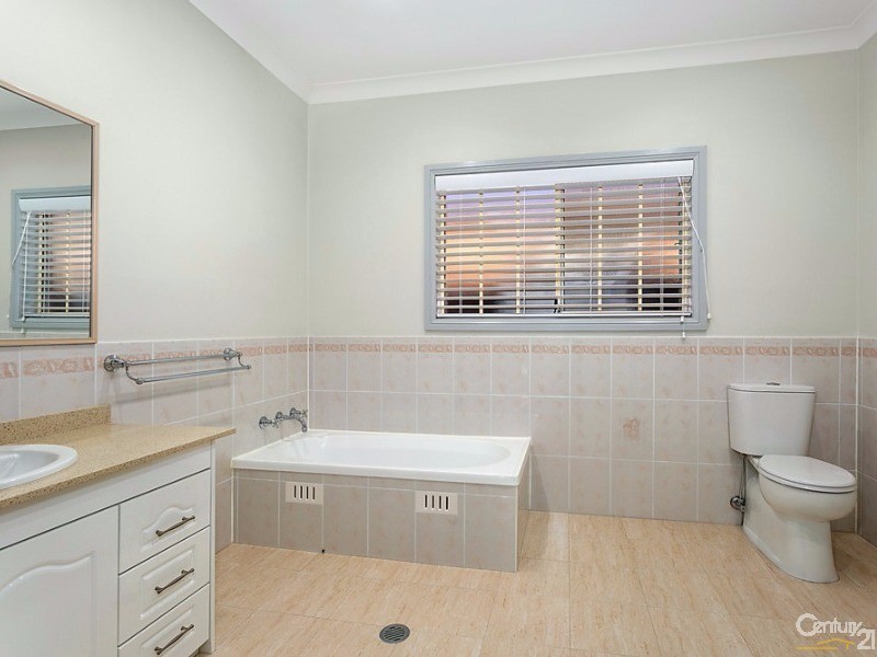 8 Cairngorm Avenue, Glenhaven NSW 2156