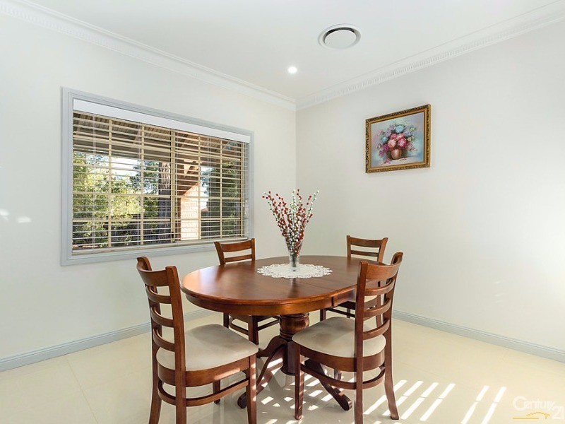 8 Cairngorm Avenue, Glenhaven NSW 2156