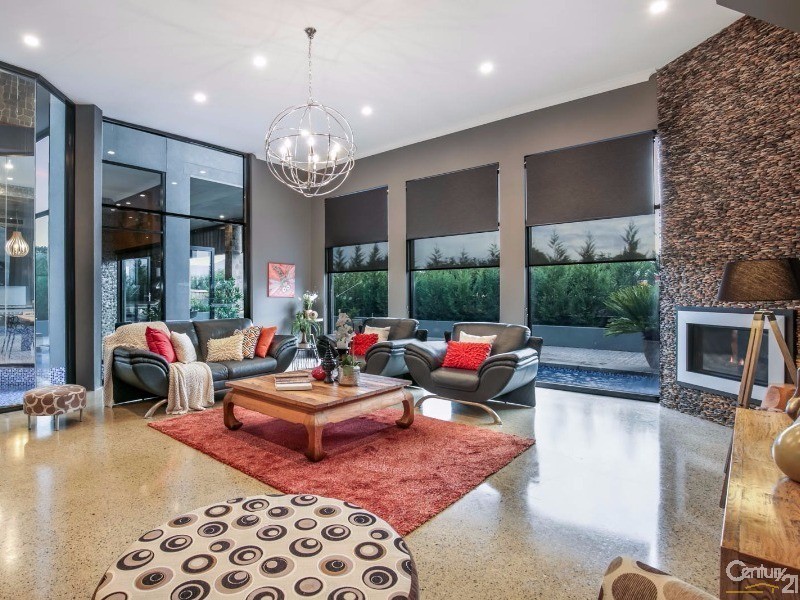 104 Edgewater Drive, Bella Vista NSW 2153