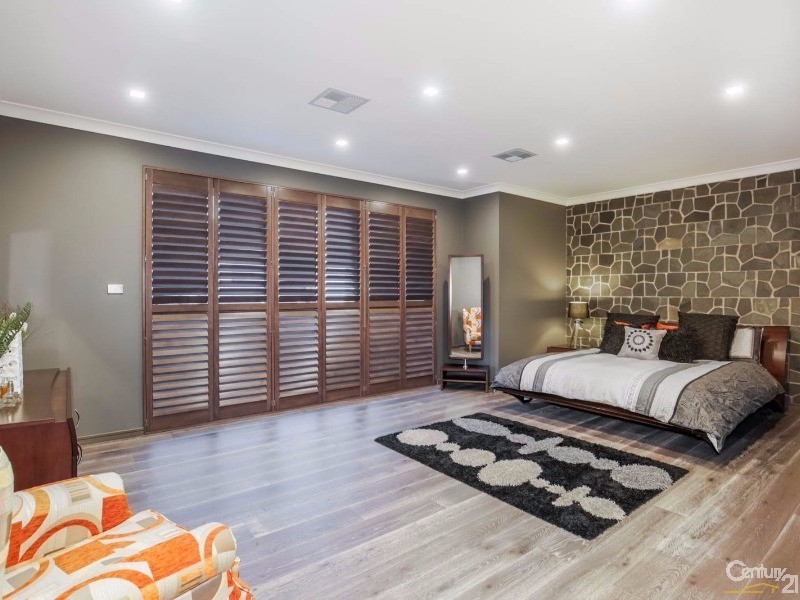 104 Edgewater Drive, Bella Vista NSW 2153