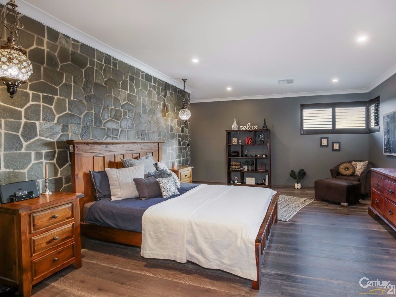 104 Edgewater Drive, Bella Vista NSW 2153