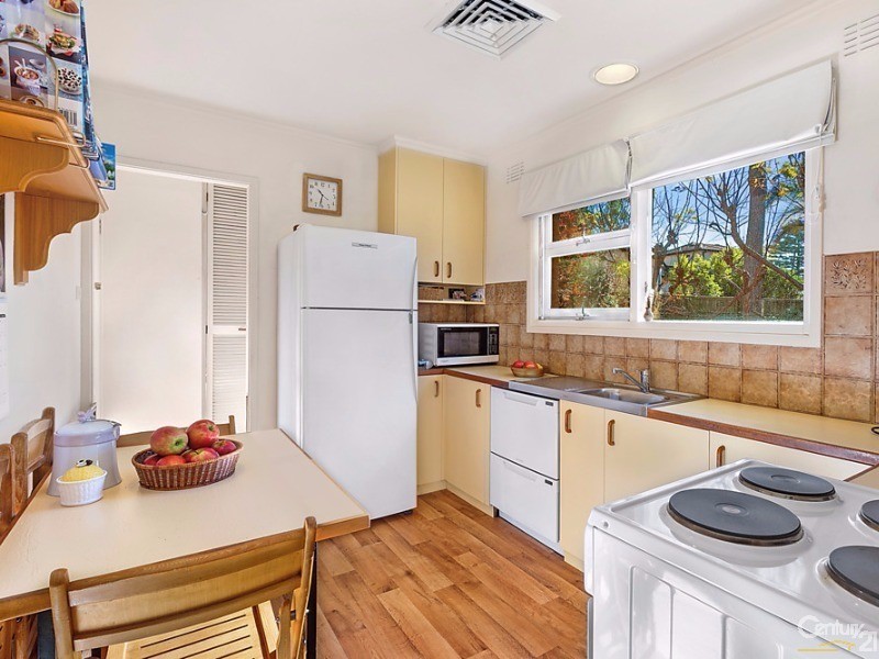 16 Cambewarra Avenue, Castle Hill NSW 2154