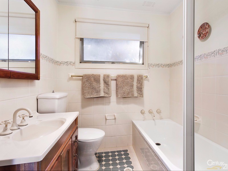 16 Cambewarra Avenue, Castle Hill NSW 2154