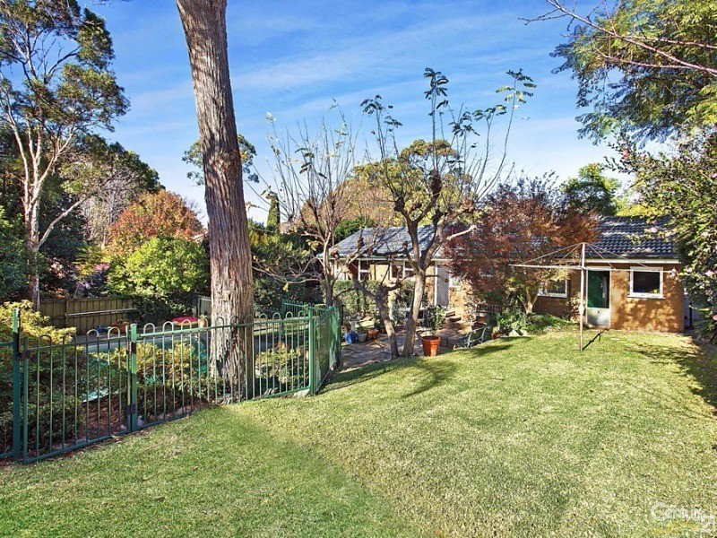 16 Cambewarra Avenue, Castle Hill NSW 2154
