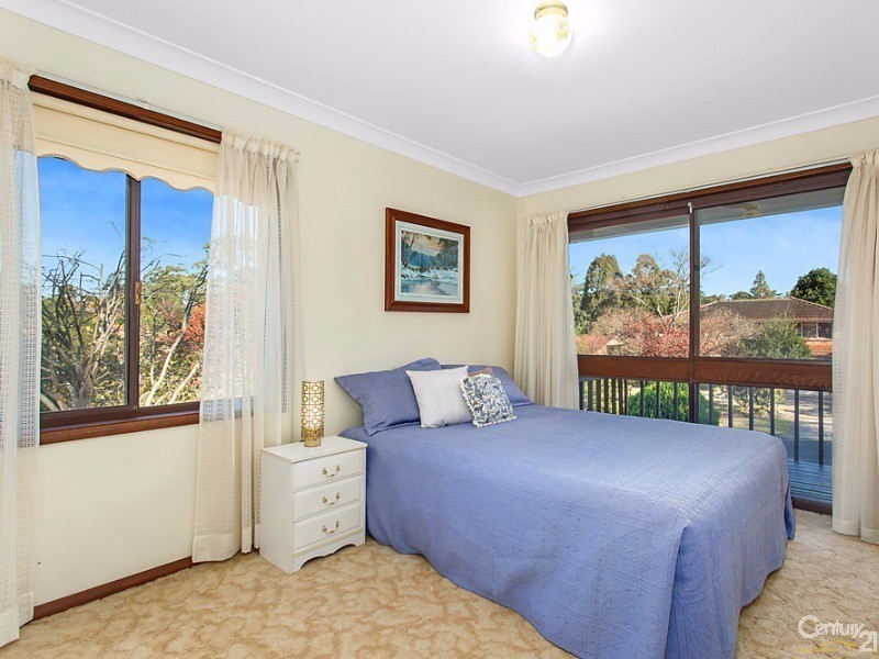 8 Paxton Cres, Cherrybrook NSW 2126