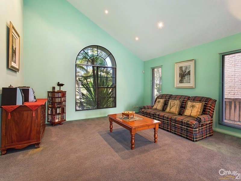 7 Kingussie Avenue, Castle Hill NSW 2154