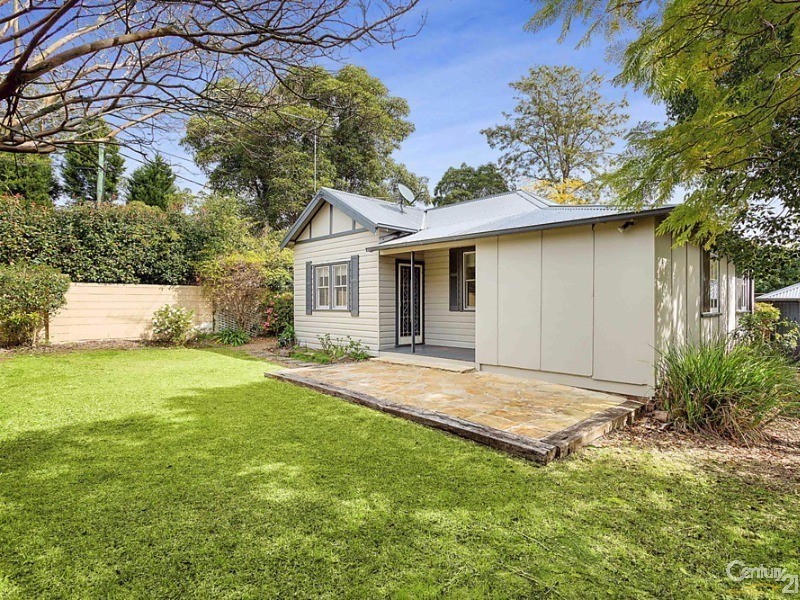 2A Kerrs Rd, Castle Hill NSW 2154