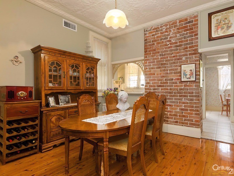 2 Nattai Street, Seven Hills NSW 2147