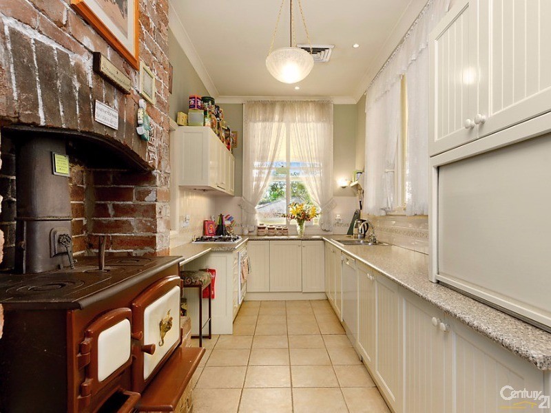 2 Nattai Street, Seven Hills NSW 2147