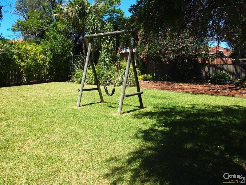 33 Murrills Crescent, Baulkham Hills NSW 2153