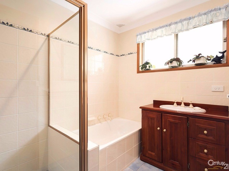 42 Brucedale Drive, Baulkham Hills NSW 2153