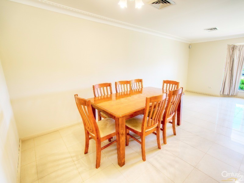 21 Radiata Ave, Baulkham Hills NSW 2153