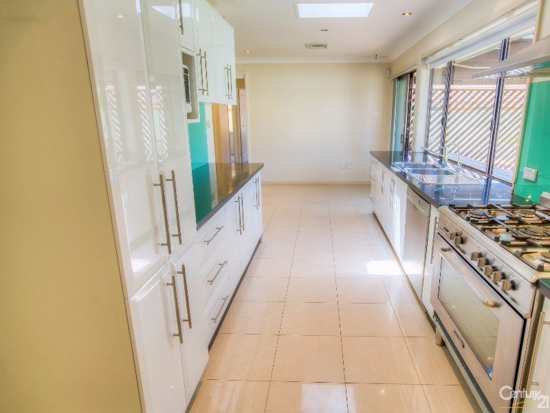 21 Radiata Ave, Baulkham Hills NSW 2153