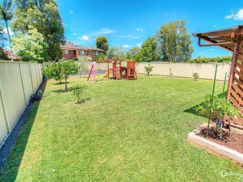 21 Radiata Ave, Baulkham Hills NSW 2153