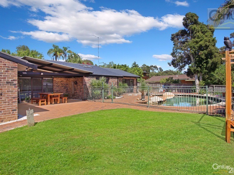 4 Wychwood Place, Castle Hill NSW 2154
