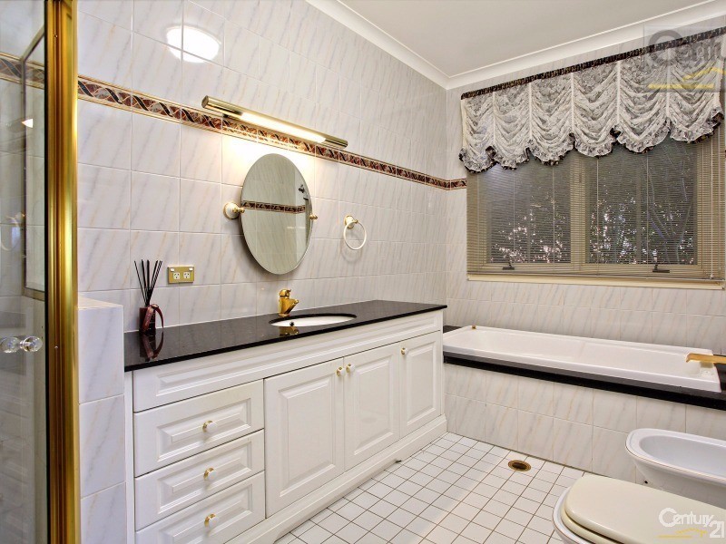 30 Redwood Close, Castle Hill NSW 2154