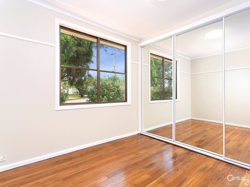 16 Sturt Street, Lalor Park NSW 2147