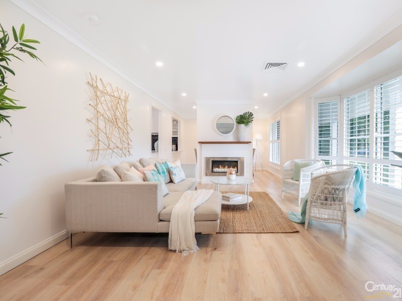 35 Lockhart Avenue, Castle Hill NSW 2154